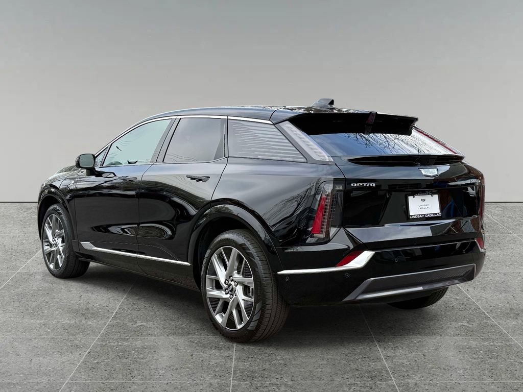 Used 2025 Cadillac Optiq Luxury 2 w/ LPO, Floor Liner Package AWD/4WD image 12