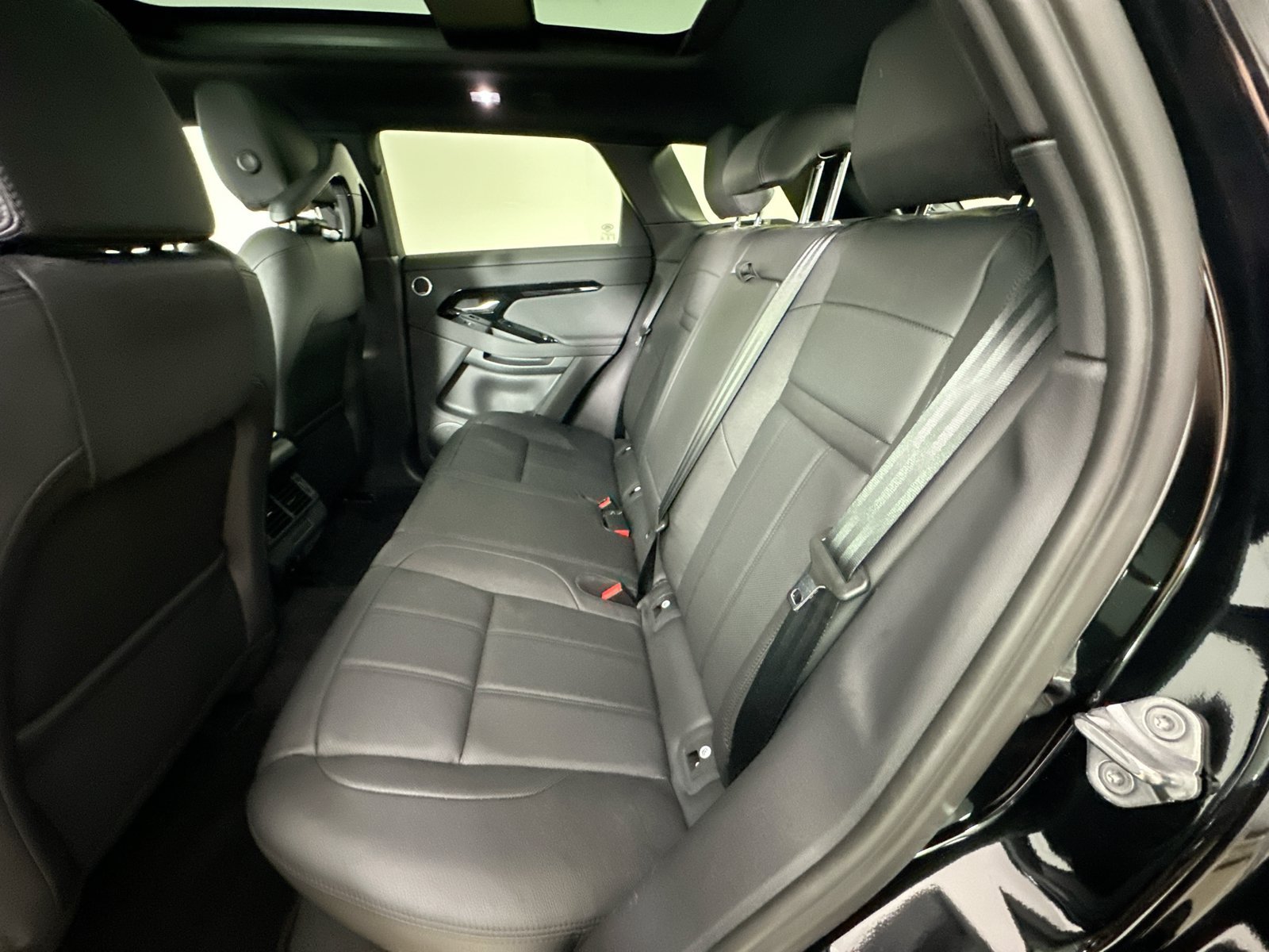 New 2026 Land Rover Range Rover Evoque S AWD/4WD image 37