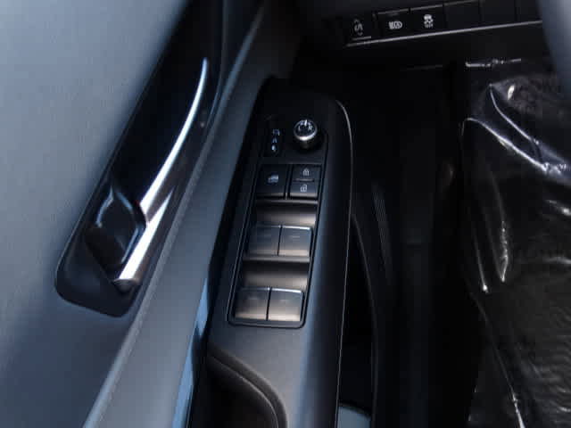 Certified 2023 Toyota Venza LE AWD/4WD image 37