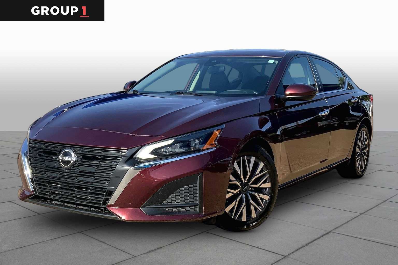 Used 2023 Nissan Altima 2.5 SV FWD image 1