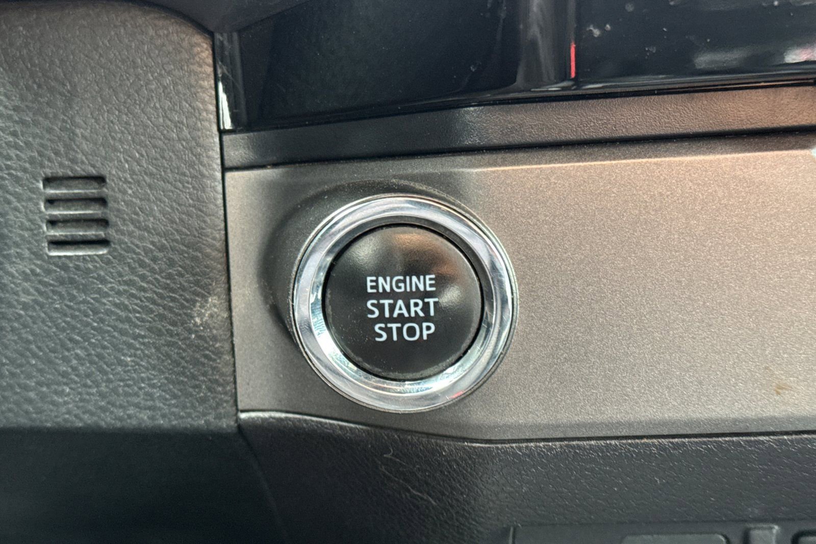 Certified 2018 Toyota Tacoma TRD Sport RWD image 27