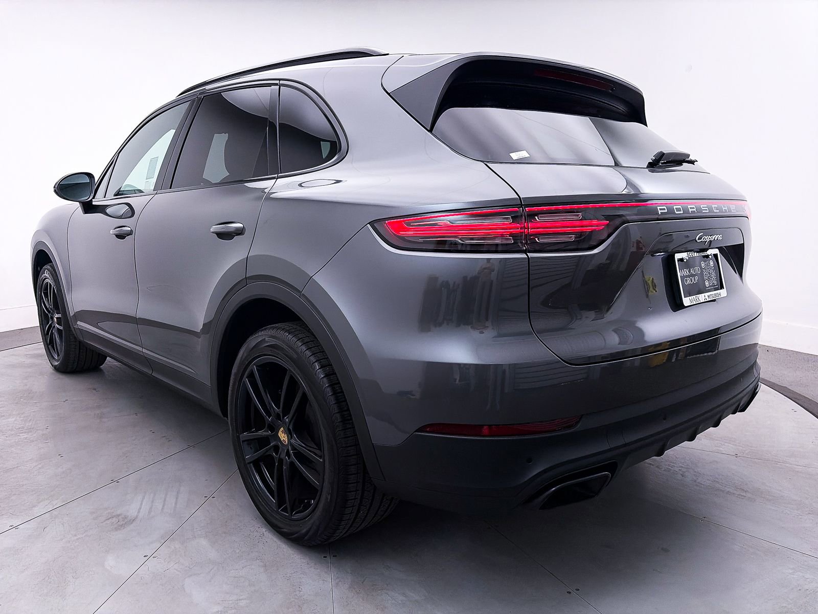 Used 2023 Porsche Cayenne image 15