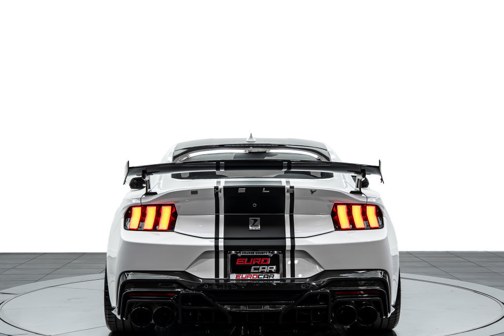 Used 2025 Ford Mustang GT Premium w/ GT Performance Package RWD image 4