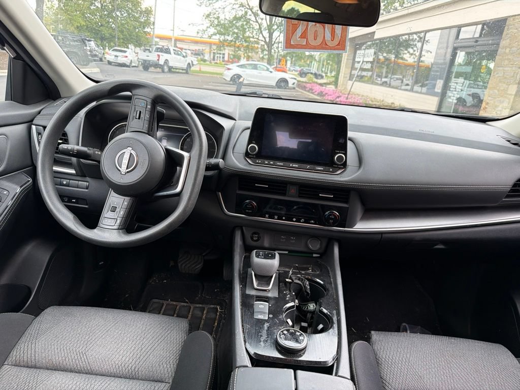 Used 2024 Nissan Rogue SV AWD/4WD image 10