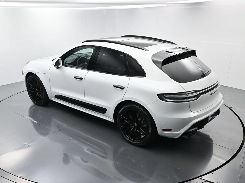 Certified 2025 Porsche Macan GTS AWD/4WD image 35