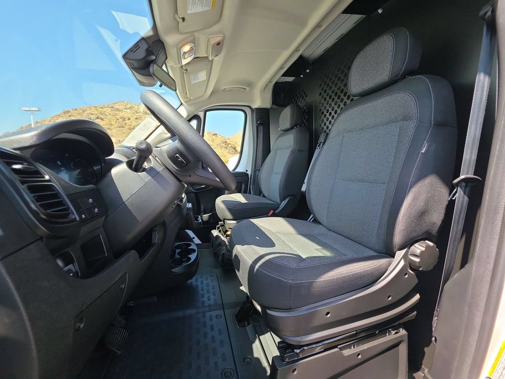 Used 2025 RAM ProMaster 2500 w/ U-Haul Equipment Group FWD image 20