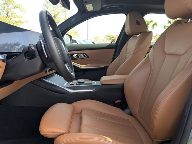 Used 2023 BMW 330i Sedan w/ Premium Package image 21
