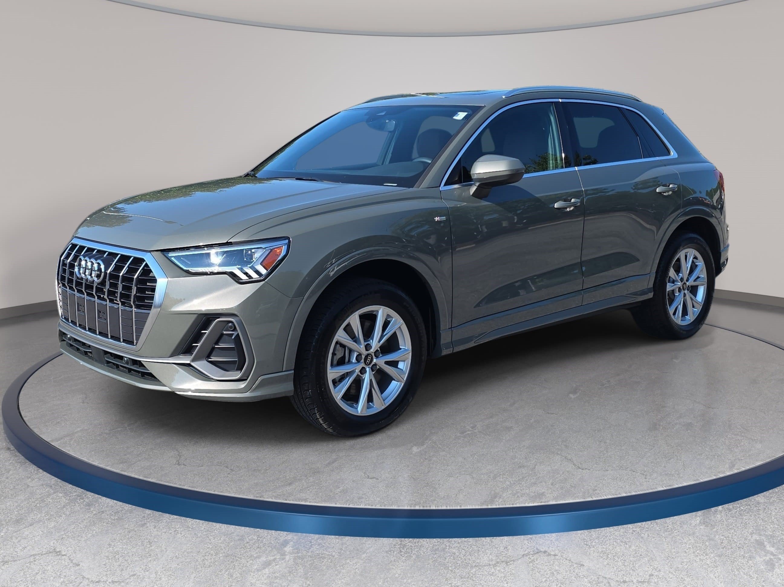 Used 2025 Audi Q3 2.0T Premium Plus w/ Premium Plus Package