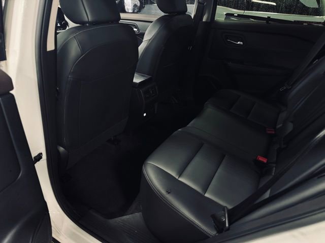 Used 2023 Nissan Rogue SL w/ SL Premium Package image 22