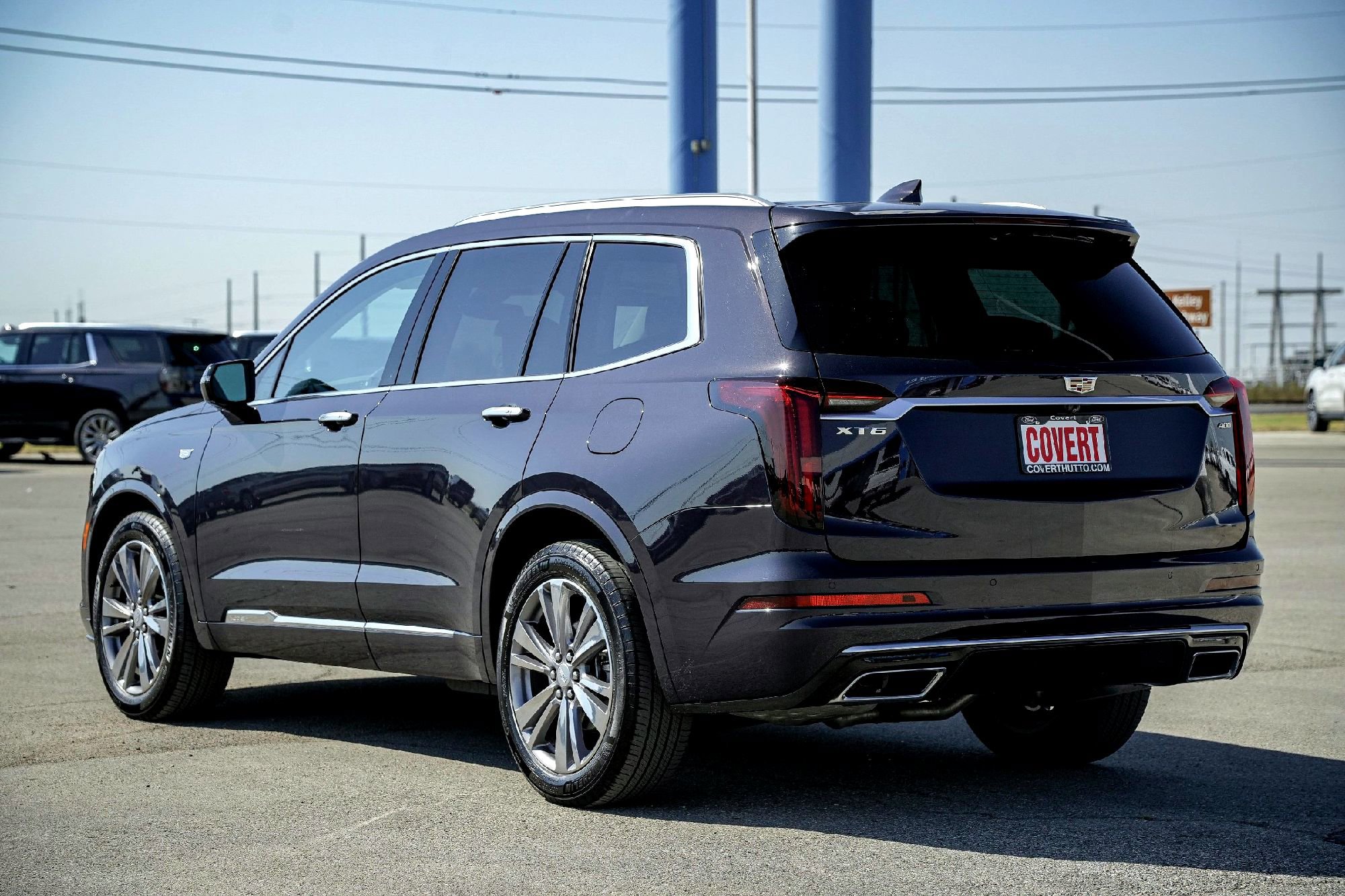 Used 2025 Cadillac XT6 Premium Luxury image 5