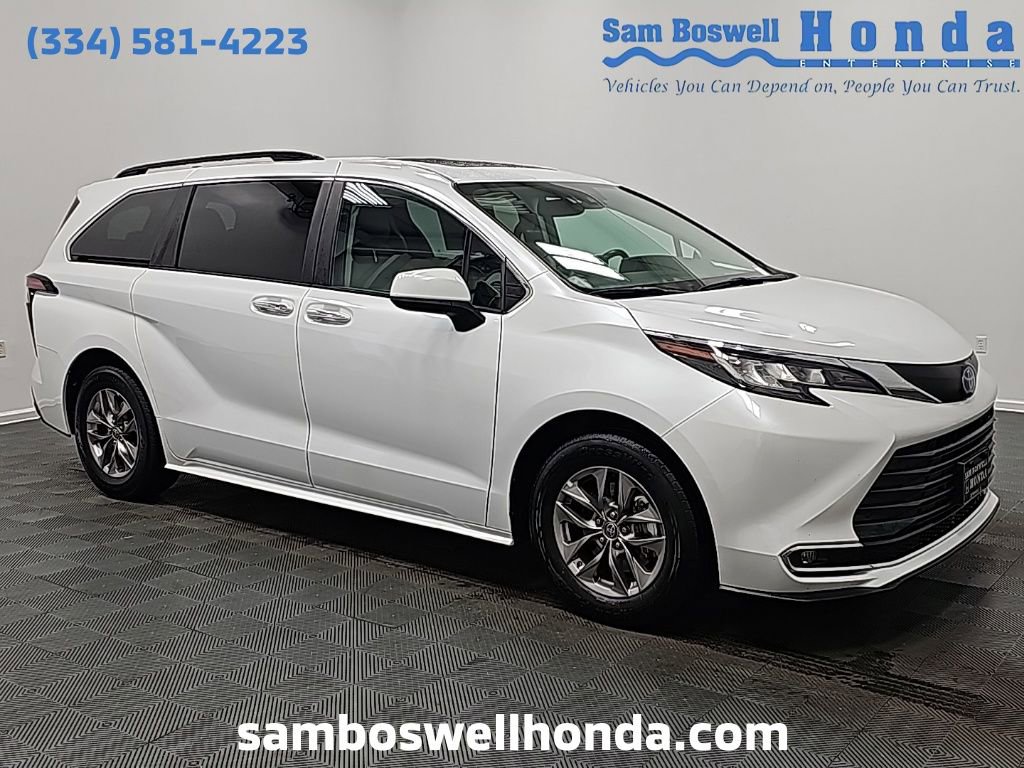 Used 2023 Toyota Sienna XLE
