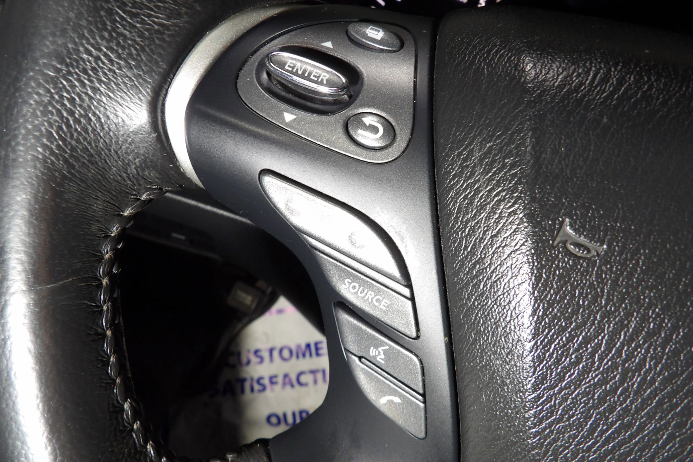 Used 2019 Nissan Pathfinder SV image 19