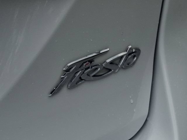 Used 2016 Ford Fiesta SE FWD image 26