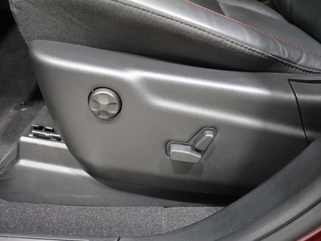 Used 2025 Dodge Durango GT AWD/4WD image 13