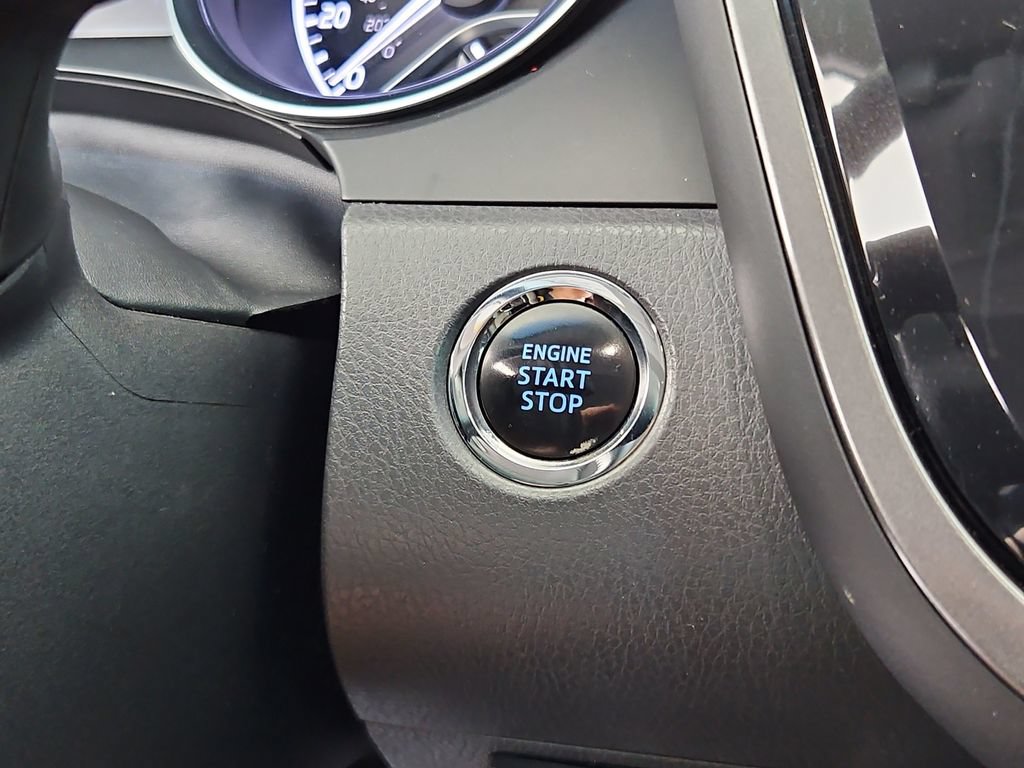 Used 2018 Toyota Camry XLE w/ Audio Package FWD image 17
