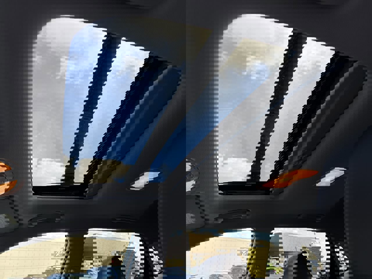 Used 2023 Hyundai Kona Limited image 20