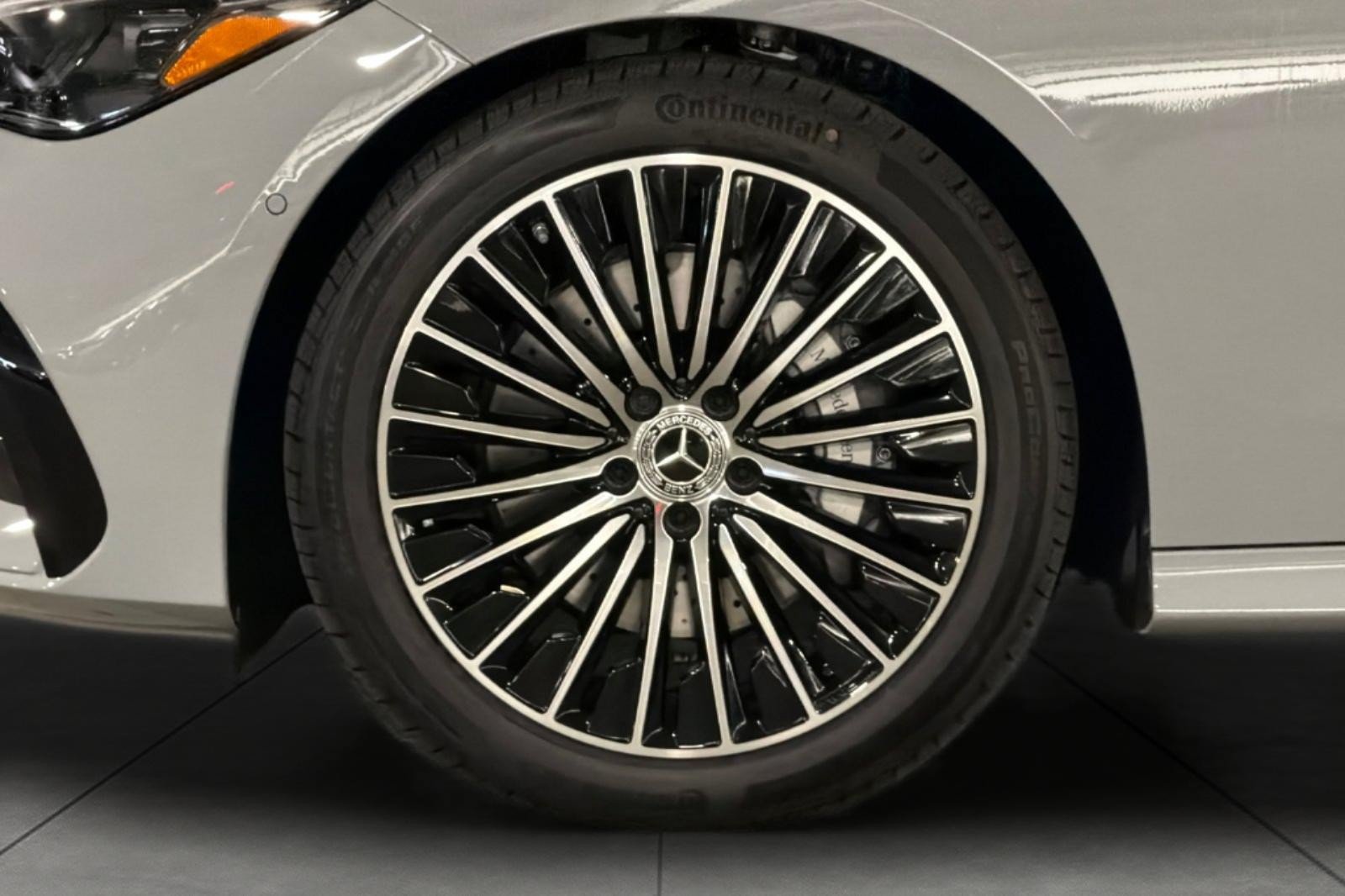 New 2026 Mercedes-Benz CLE 300 4MATIC Coupe image 25