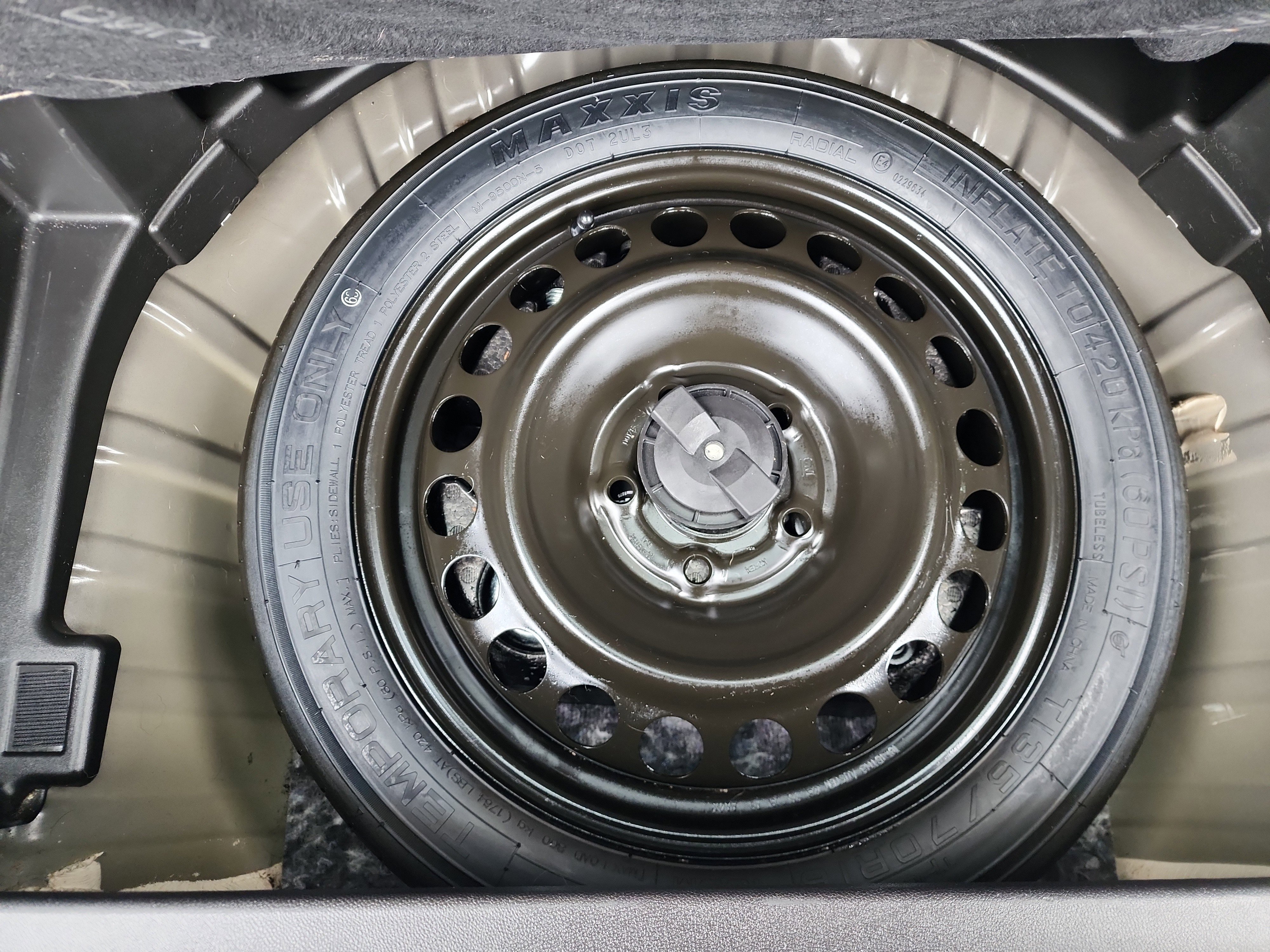 Used 2019 Chevrolet Equinox Premier image 34