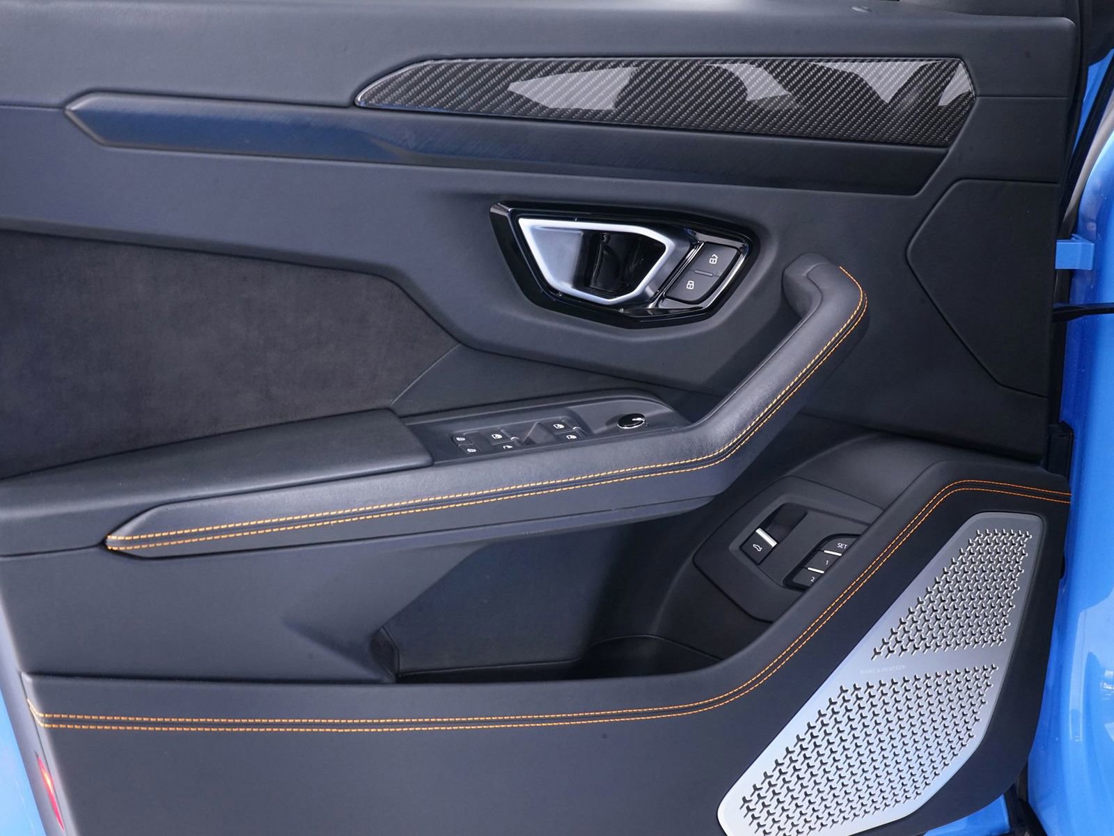 Used 2021 Lamborghini Urus image 34