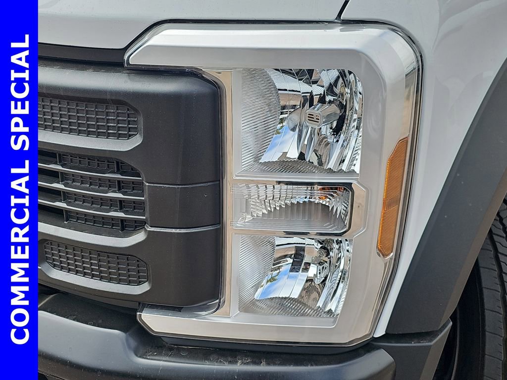 New 2025 Ford F550 XL image 34
