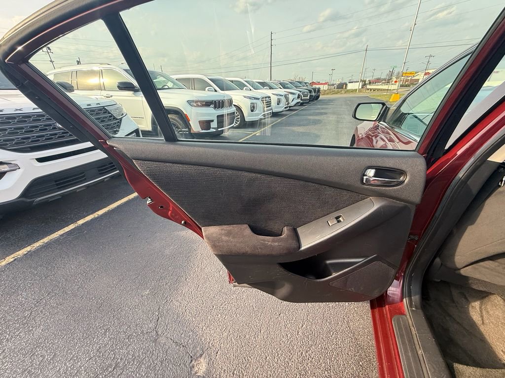 Used 2011 Nissan Altima 2.5 S image 17