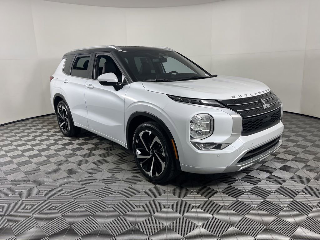 Used 2024 Mitsubishi Outlander SEL image 18