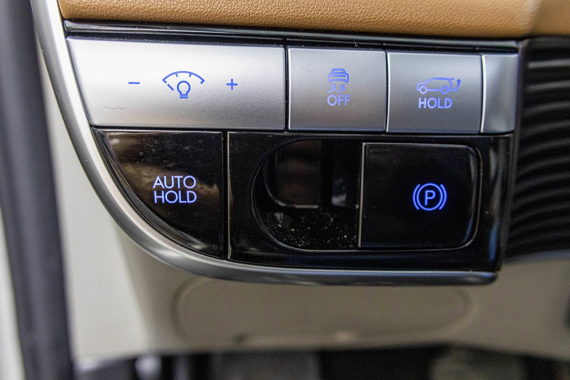 Used 2024 Hyundai Ioniq 5 Limited image 34