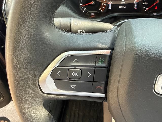 Used 2023 Jeep Compass Latitude w/ Sun and Sound Group AWD/4WD image 25
