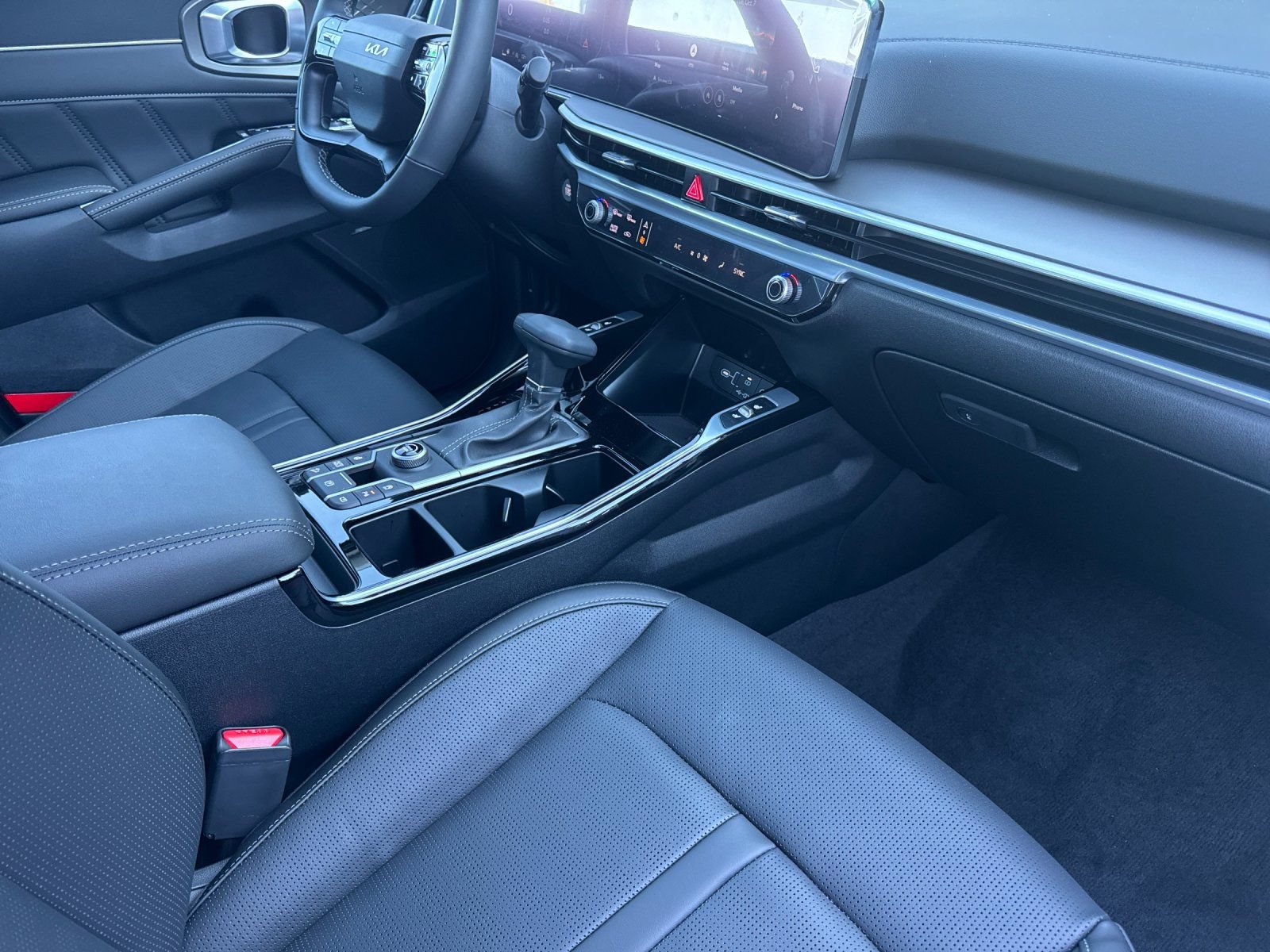 New 2026 Kia Sorento SX FWD image 17