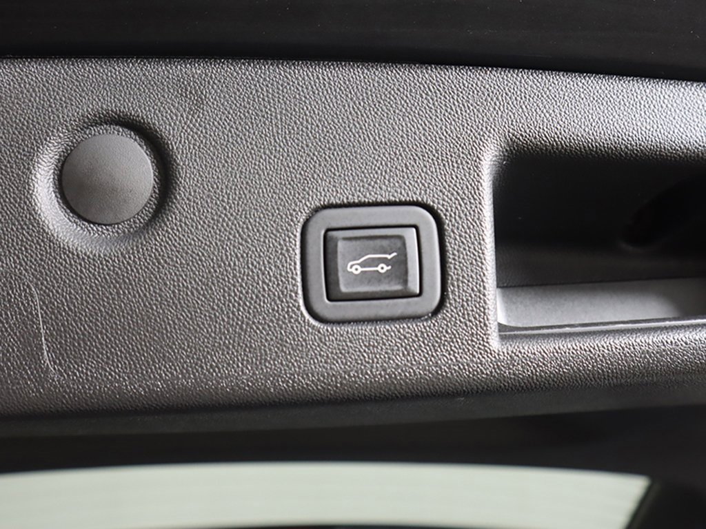 Used 2023 Chevrolet Equinox LT image 50