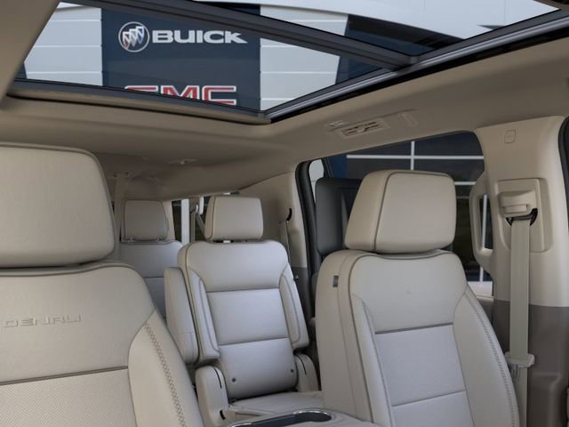 New 2026 GMC Yukon XL Denali w/ Denali Reserve Package AWD/4WD image 24