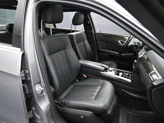Used 2014 Mercedes-Benz E 350 4MATIC Sedan image 27
