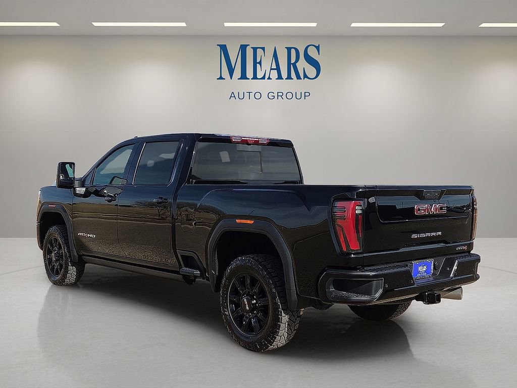 Used 2025 GMC Sierra 2500 AT4 w/ AT4 Premium Plus Package image 3