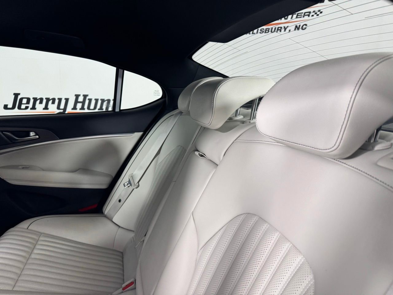 Used 2025 Genesis G70 3.3T Advanced image 26