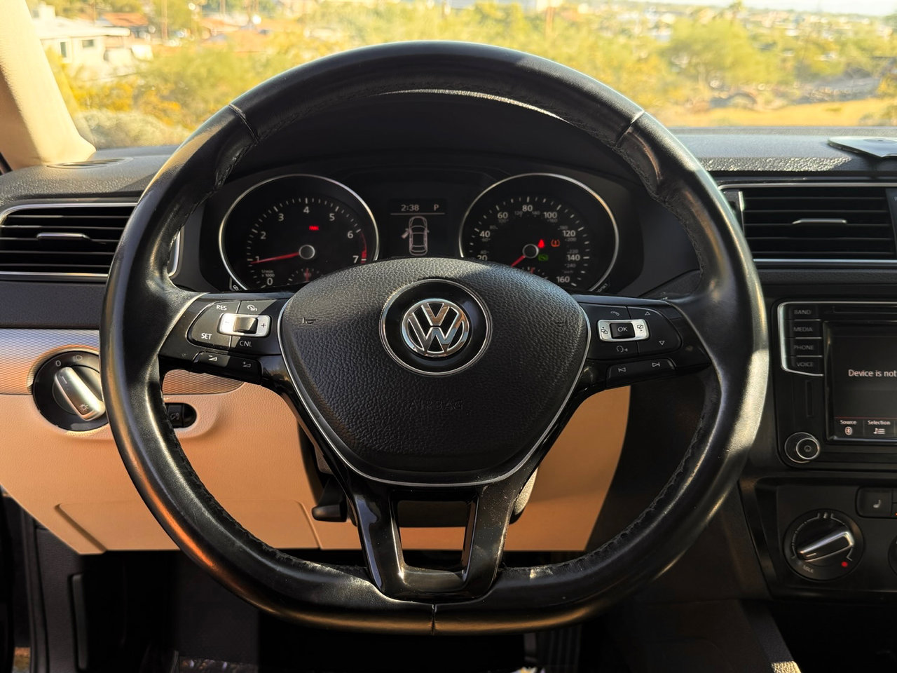 Used 2017 Volkswagen Jetta SE image 18