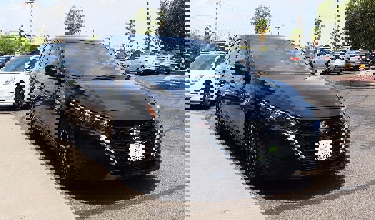 Used 2025 Nissan Sentra SV image 14