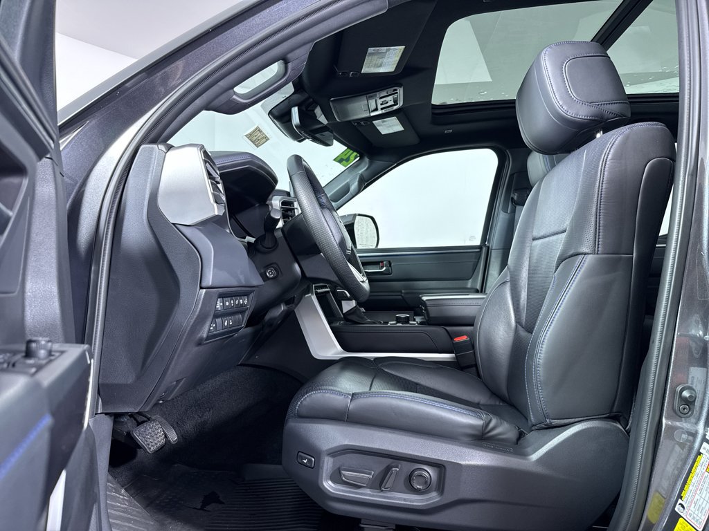 Used 2024 Toyota Tundra Platinum AWD/4WD image 4