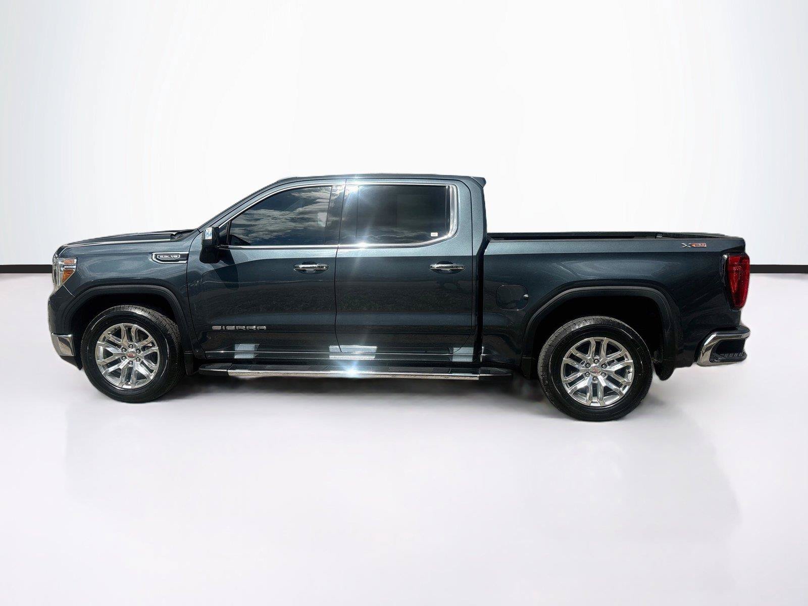 Used 2021 GMC Sierra 1500 SLT w/ SLT Premium Plus Package AWD/4WD image 4