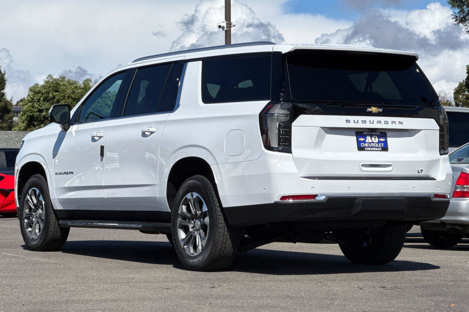 New 2026 Chevrolet Suburban LT w/ Comfort Package image 7