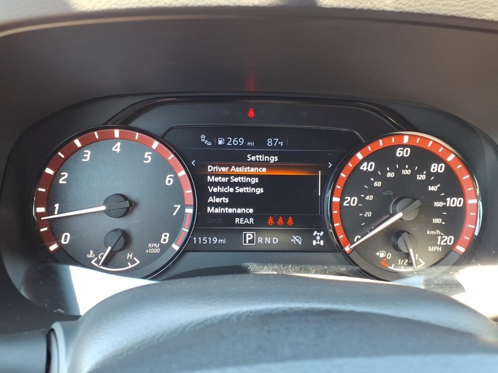 Used 2025 Nissan Frontier PRO-4X w/ Tow Package AWD/4WD image 8