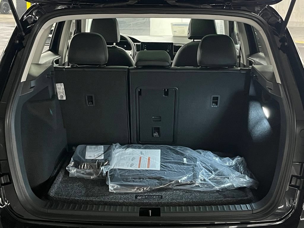 New 2026 Volkswagen Taos SE AWD/4WD image 37