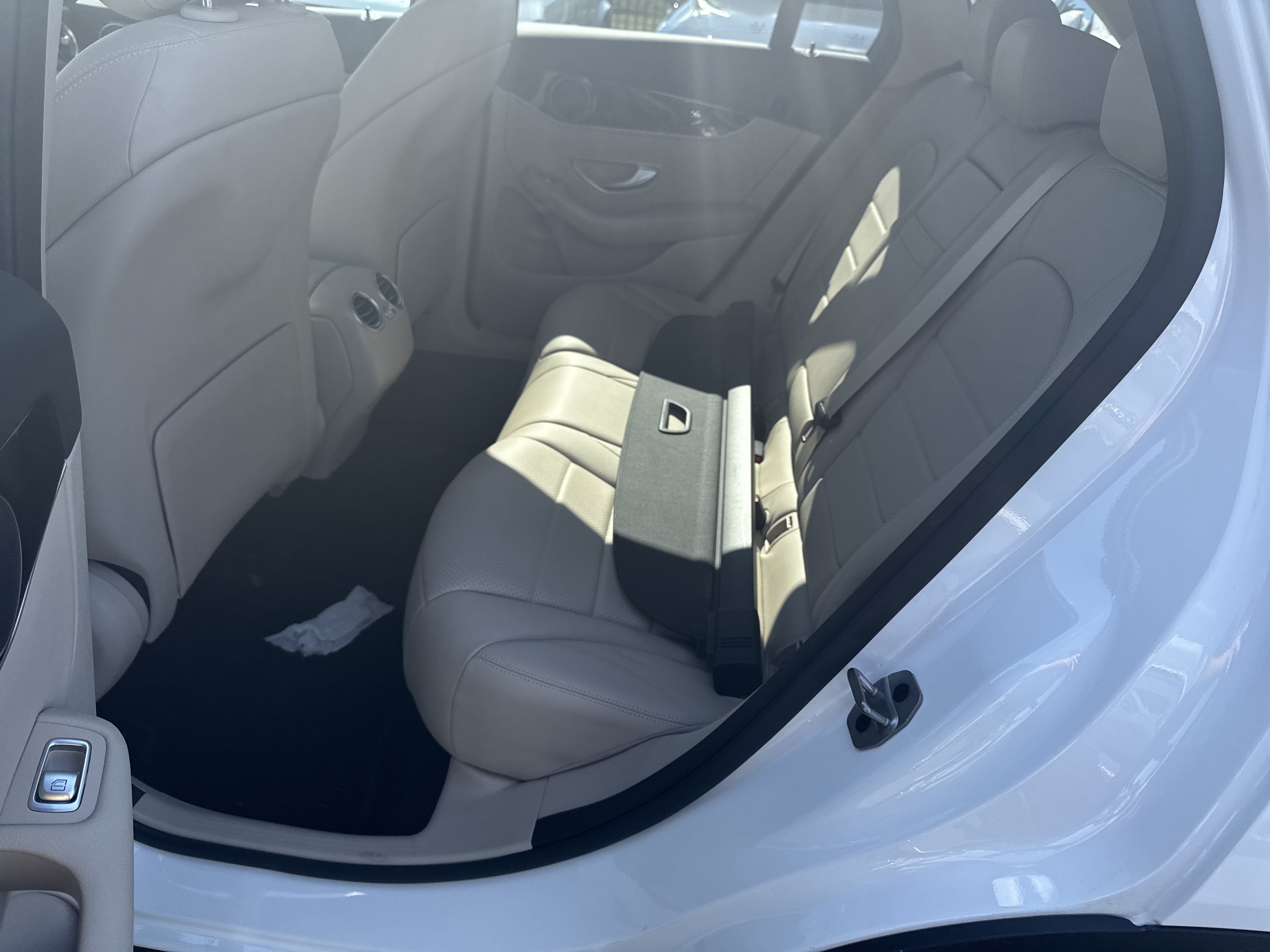 Certified 2022 Mercedes-Benz GLC 300 4MATIC image 32