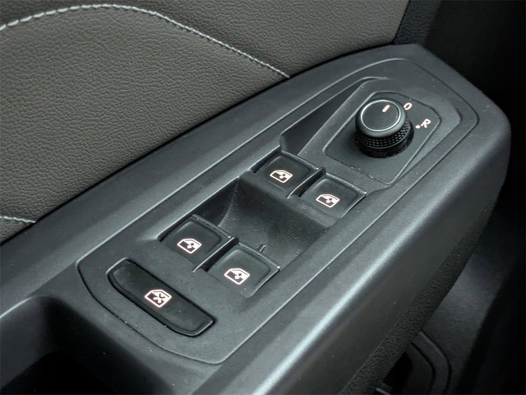 Certified 2021 Volkswagen Atlas Cross Sport SEL image 25