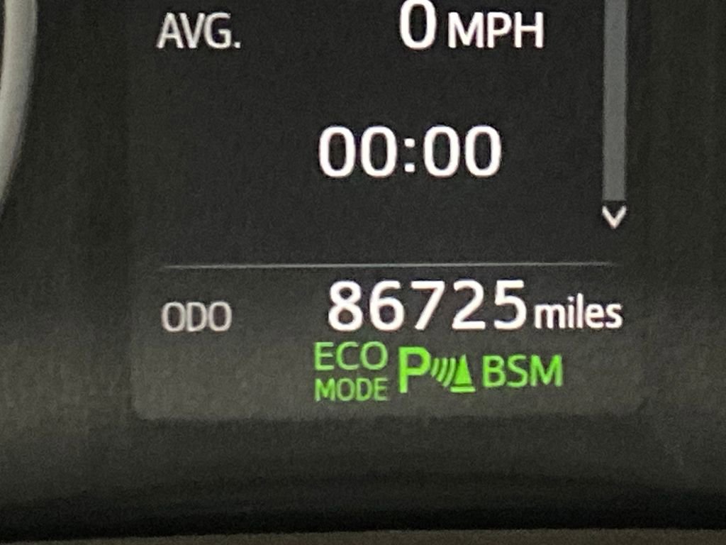 Used 2017 Toyota RAV4 Platinum w/ All Weather Liner Package AWD/4WD image 21