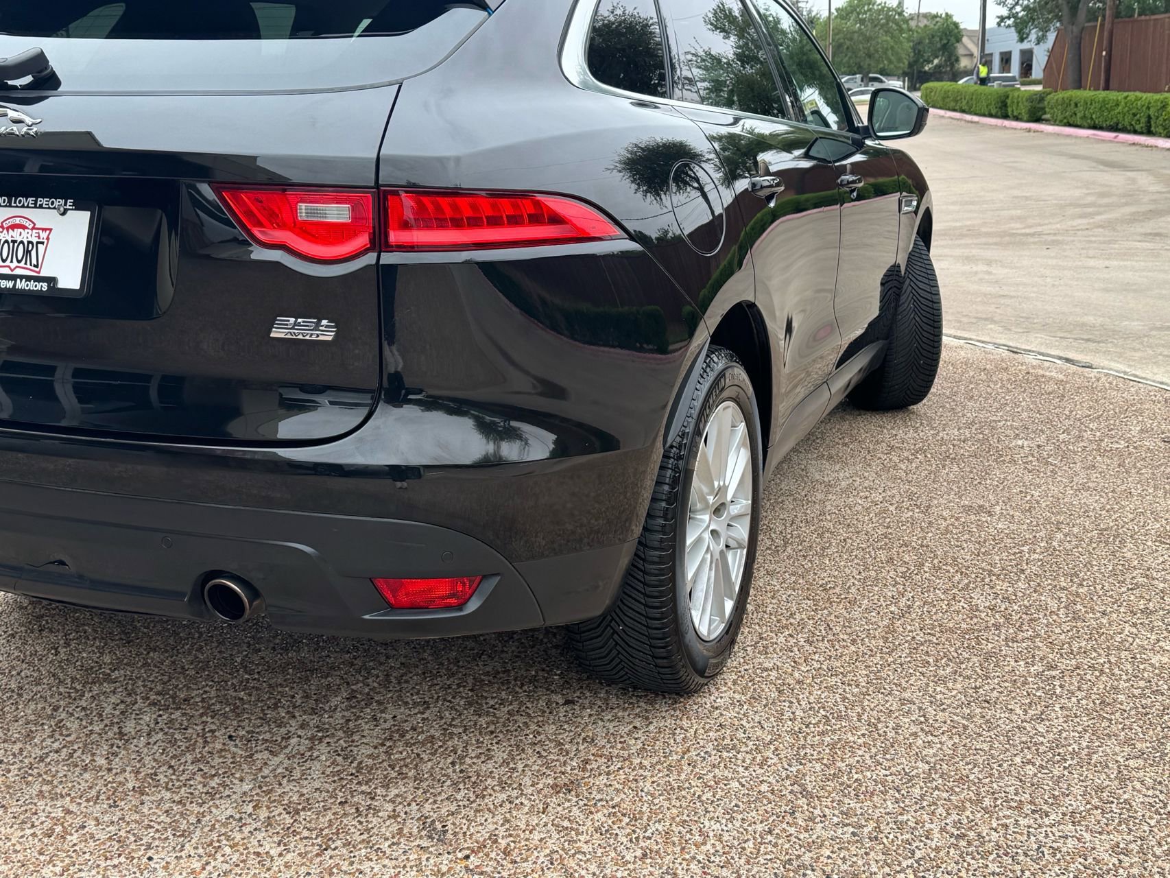 Used 2017 Jaguar F-PACE Prestige AWD/4WD image 3