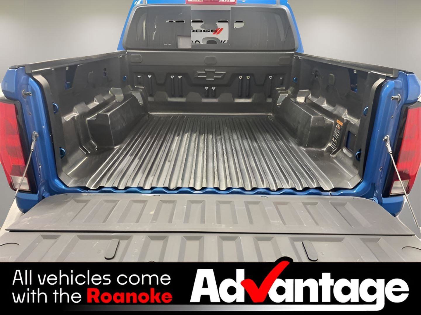 Used 2023 Chevrolet Colorado LT w/ LT Convenience Package II image 11