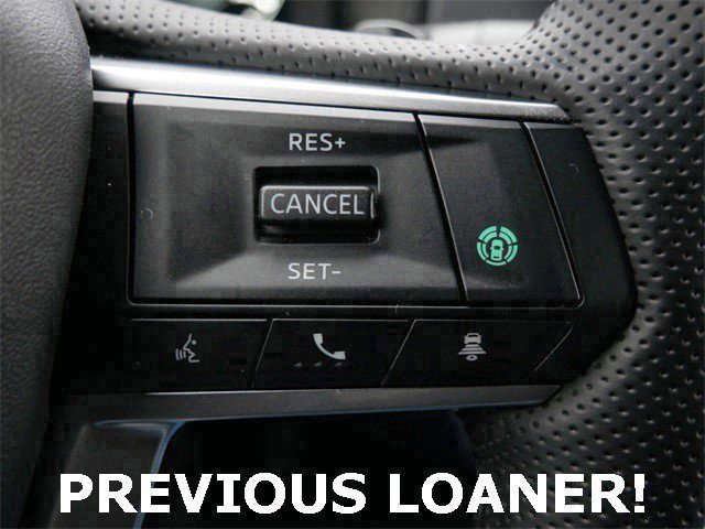 Used 2025 Mitsubishi Outlander SE image 27