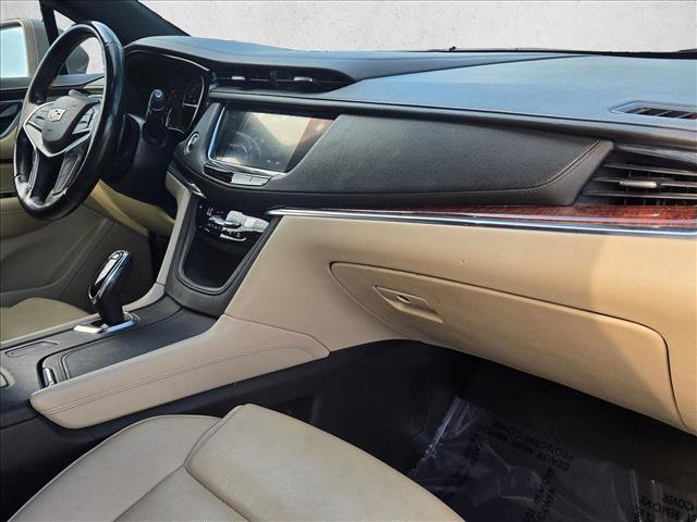 Used 2018 Cadillac XT5 Luxury w/ Driver Awareness Package image 22