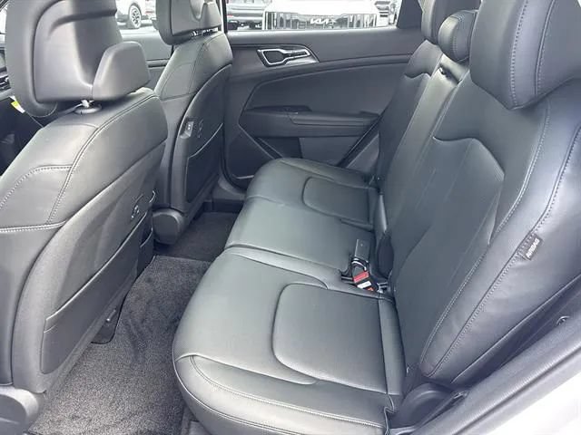 New 2026 Kia Sportage EX FWD image 15