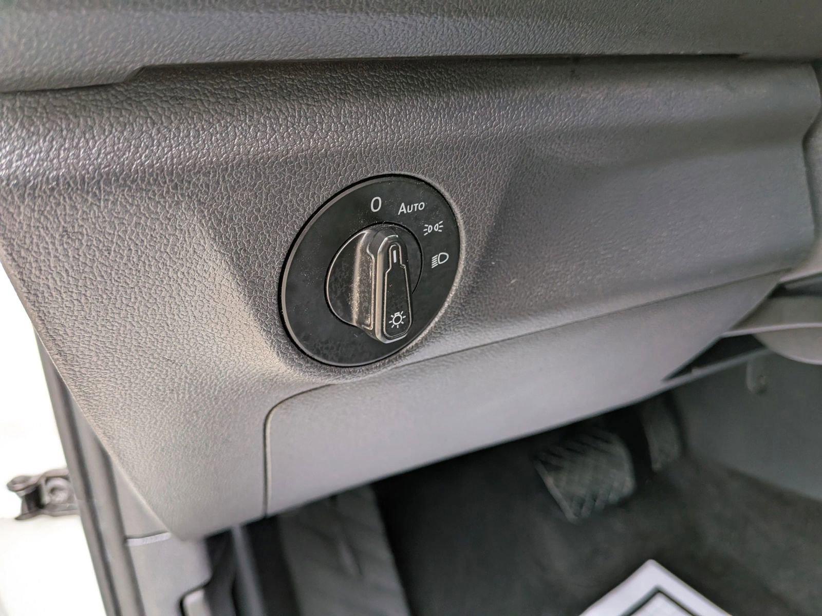 Used 2019 Volkswagen Jetta S w/ Driver Assistance Package FWD image 34